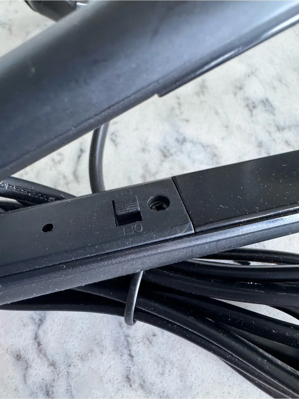 NWOT! Beautine Mini Travel Hair Straightener European Outlet Plug 250V - Black